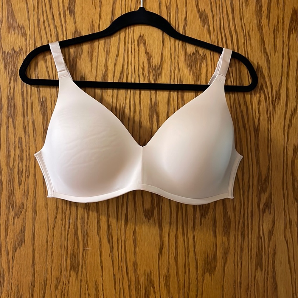 Soma vanishing 360 wireless bra